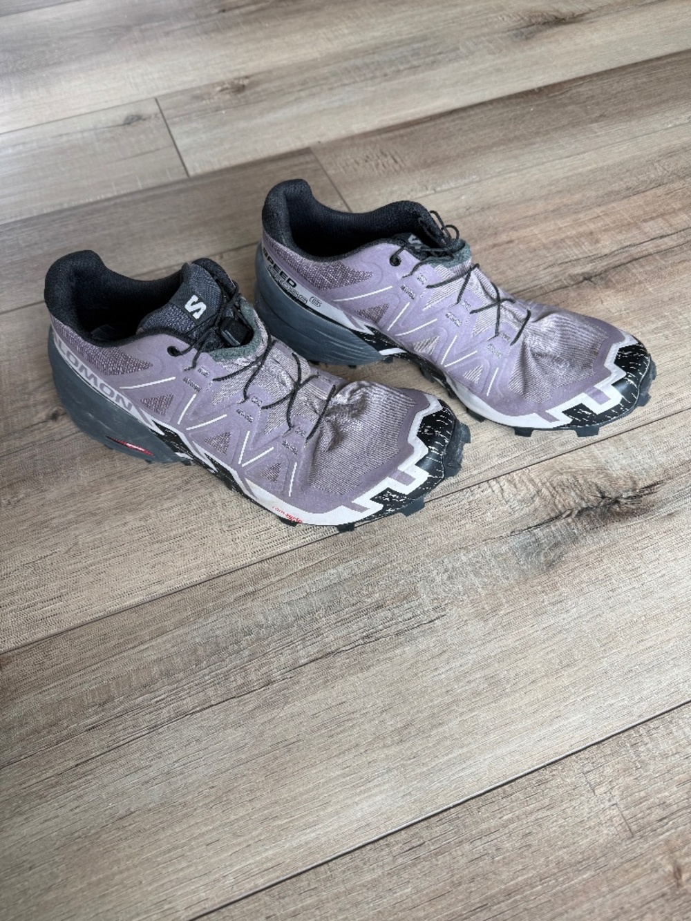 Salomon Speedcross 6 Women's Trail Running Shoes  size 9